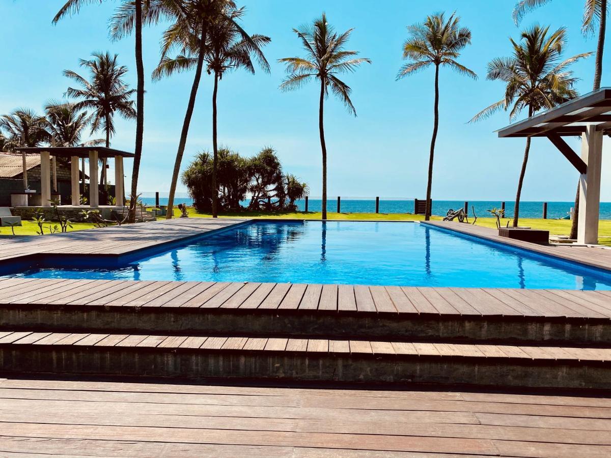 Hotel The Lighthouse Negombo Esterno foto
